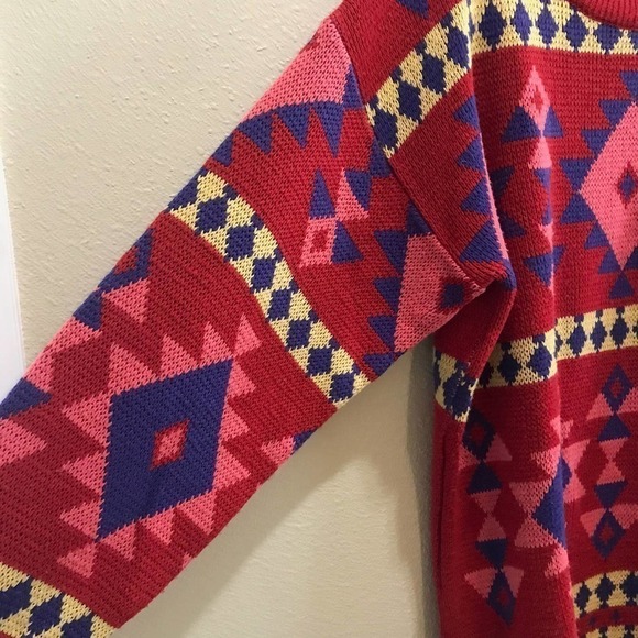 Michael Carrie Vtg 80's Sweater S Red Pink Shoulder Pad Bold Tribal Geometric - Picture 5 of 9